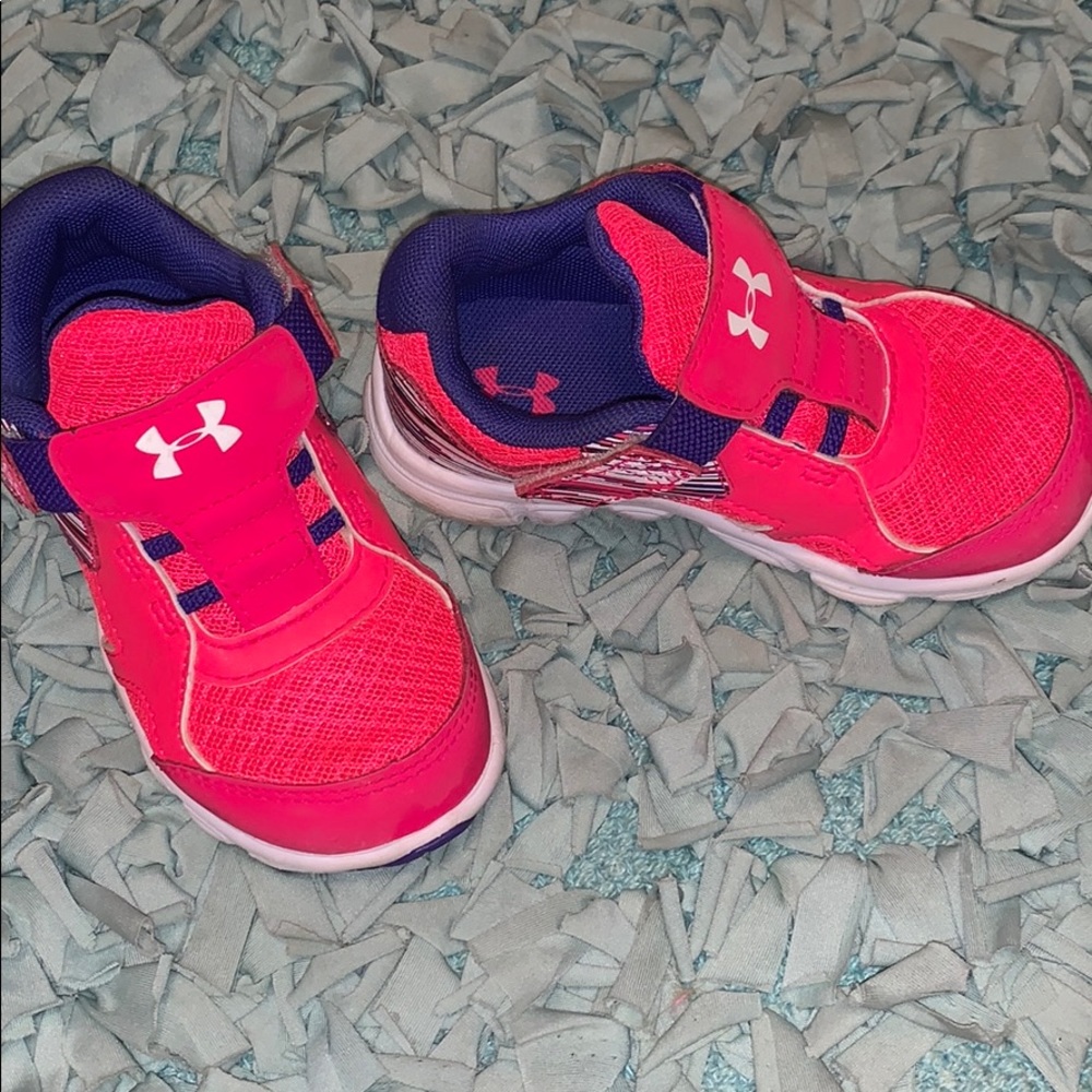 Toddler 7c under armour tennis shoes (girl)
